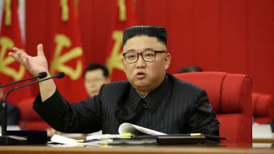 Лидер КНДР Ким Чен Ын заявил о "серьезном инциденте", связанным с коронавирусом