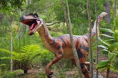 Доказан упадок динозавров задолго до падения астероида