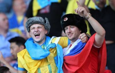 На матче Украина-Швеция подрались из-за флага РФ