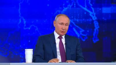 Владимир Путин объяснил, почему привился вакциной "Спутник V"