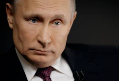 Владимир Путин: Отстранять от работы, если есть медотвод - незаконно