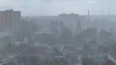 После изнуряющей жары на Воронеж обрушились дождь и град