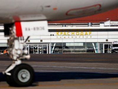 Авиакомпании допустили отмену половины рейсов в Краснодарский край