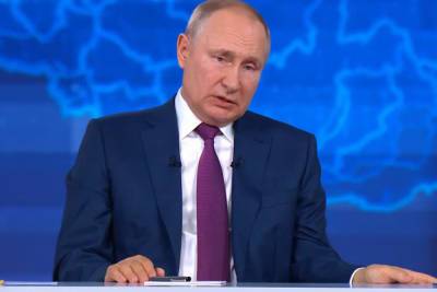 «Ситуация непростая»: Путин ответил женщине, получающей зарплату 12 тысяч рублей