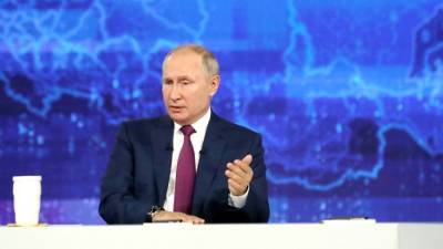 Путин посоветовал губернаторам проводить прямые линии с жителями регионов