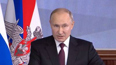 "Мы в этом разберемся": Путин пообещал решить проблему неправомерных отказов в выплатах