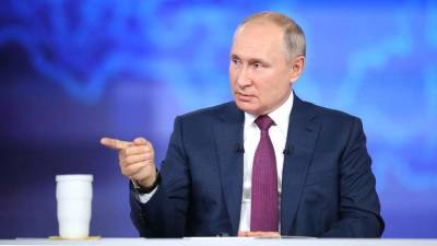 Путин рассказал о пользе практики кураторства регионов