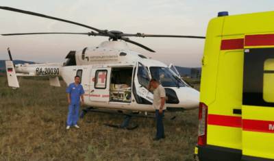 С помощью медицинского вертолета в Башкирии спасли жизнь ребенка