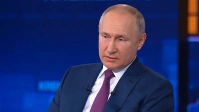 Путин заявил, что Ельцин не "передавал ему власть"