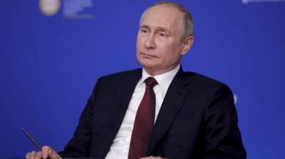 Путин заявил, что Зеленский отдал страну под «внешнее управление»