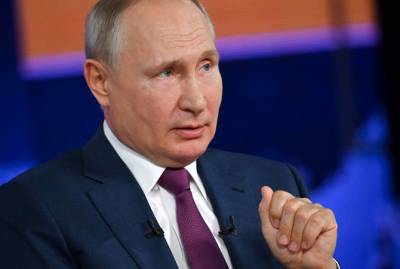 Путин упрекнул Зеленского за “внешнее управление”, арест Медведчука и законопроект о коренных народах