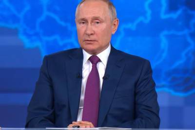 Путин объяснил жару и потопы вредными выбросами