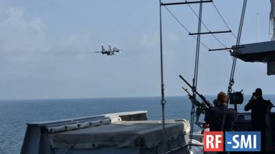 Российские истребители напугали экипаж голландского корабля в Черном море