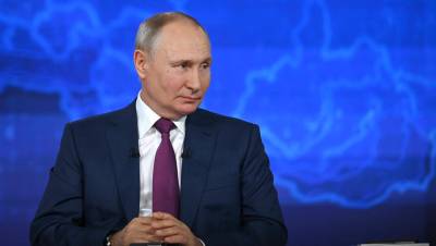 Путин ответил на вопрос о неудачном выступлении сборных России по футболу и хоккею