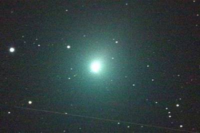 Загадочная комета выделила необычное количество спирта рядом с Землей