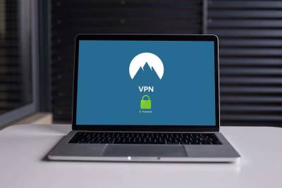Роскомнадзор направил предупреждение по использованию шести VPN-сервисов в России