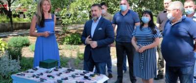 Луганщина получила 24 новых автомобиля скорой медицинской помощи (фото)
