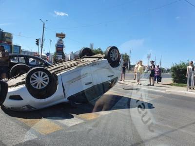 Автомобиль перевернулся на проезжей части в Дзержинске
