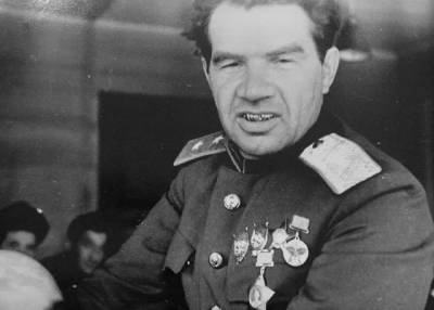 Василий Чуйков: что не так с могилой советского маршала