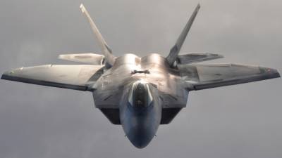 Истребители F-35 вытеснили F-22 Raptor с производственных линий в США