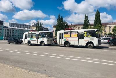 В Курске в вечернее время на 4-х маршрутах запустили дополнительные автобусы
