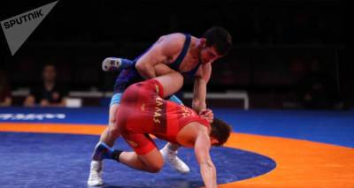 Армянский борец взял золото молодежного ЧЕ, победив соперника из Азербайджана