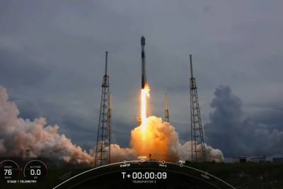 Falcon 9 стартовала во Флориде с 88 спутниками