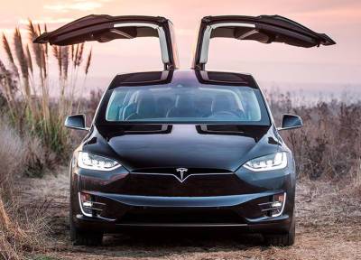 Автомобили Tesla из Америки: ожидание и реальность