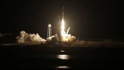 Ракета Falcon 9 с 88 спутниками на борту стартовала во Флориде