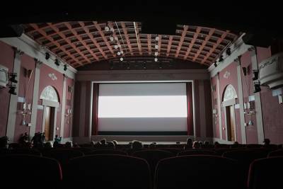 Правила очередности показа фильмов в кинотеатрах появились в России