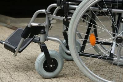 Аппарат МРТ засосал пациентку вместе с инвалидной коляской