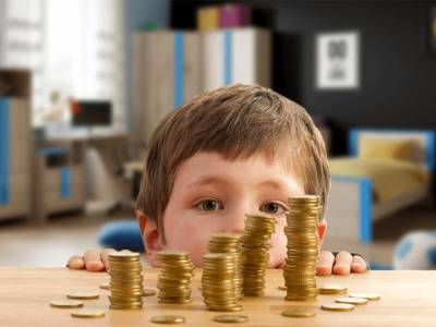Российские семьи могут лишиться детских выплат