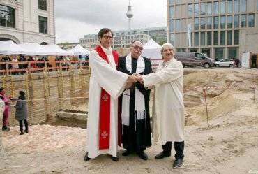 Вольфганг Шойбле - В Германии строят общий для христиан, иудеев и мусульман храм - ukrpost.biz - Берлин
