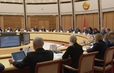 В парламенте обсудят подготовку проекта закона «Об изменении Конституции»