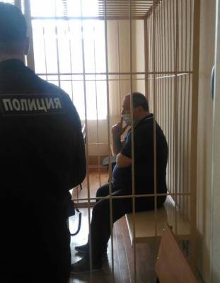 Депутата заксобрания Морозова не стали арестовывать за мошенничество на 15 млн рублей