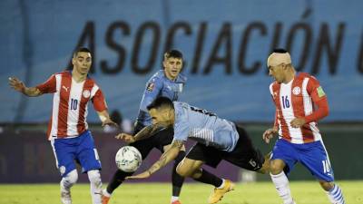 Уругвай сыграл вничью с Парагваем в матче отбора к ЧМ-2022 - russian.rt.com - Бразилия - Эквадор - Аргентина - Уругвай - Монтевидео - Парагвай