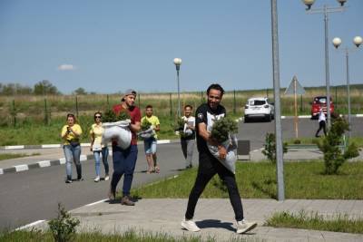 Белгородцы собрали около 30 мешков с мусором на экологических соревнованиях