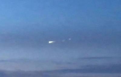 Жители Башкирии заметили в небе неопознанный летающий объект