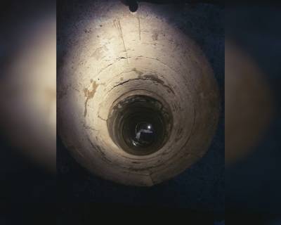 В Уфе на дне 12-метрового колодца во дворе частного дома нашли труп мужчины
