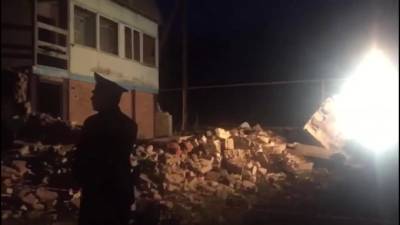 В Воронежской области при обрушении плиты частного дома погибли трое детей