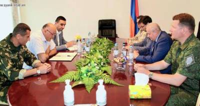 Губернатор Сюника и посол России обсудили ситуацию на границе Армении
