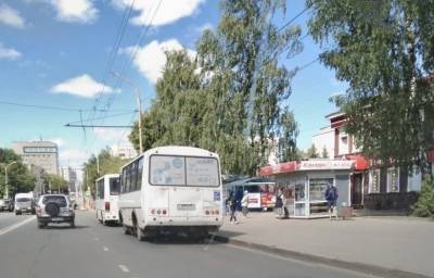 Костромичи пожаловались на постоянные пробки на главной улице города