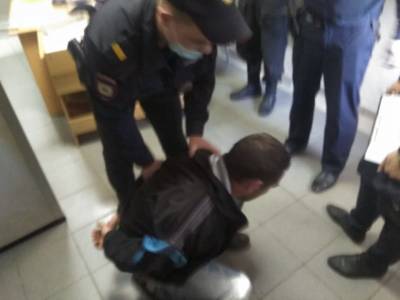 В Рязанском суде полицейские утихомирили пьяного дебошира