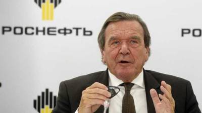 Герхард Шредер снова возглавил совет директоров "Роснефти"