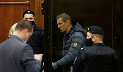 Судебные приставы ищут у Алексея Навального имущество на 29 млн рублей. Но пока не нашли