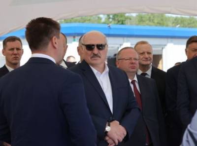 Лукашенко: Запад видит в Белоруссии конкурента и хочет дотянуться до России