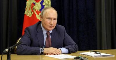 Путин подписал закон, запрещающий избираться причастным к экстремизму