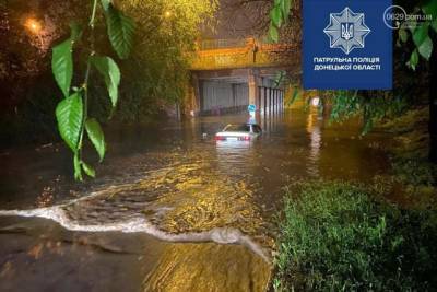 В Мариуполе дожди затопили частный сектор: в сараях погибли домашние животные