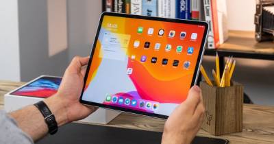 Новый iPad Pro получит стеклянную заднюю панель и беспроводную зарядку, - Bloomberg