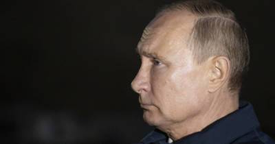 Путин временно запретил причастным к экстремизму участвовать в выборах
